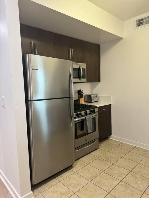 The Carlton- Modern-Luxury 2 Master Suites In Hrt Of Sm Steps To Ocean Ave Los Angeles Eksteriør billede
