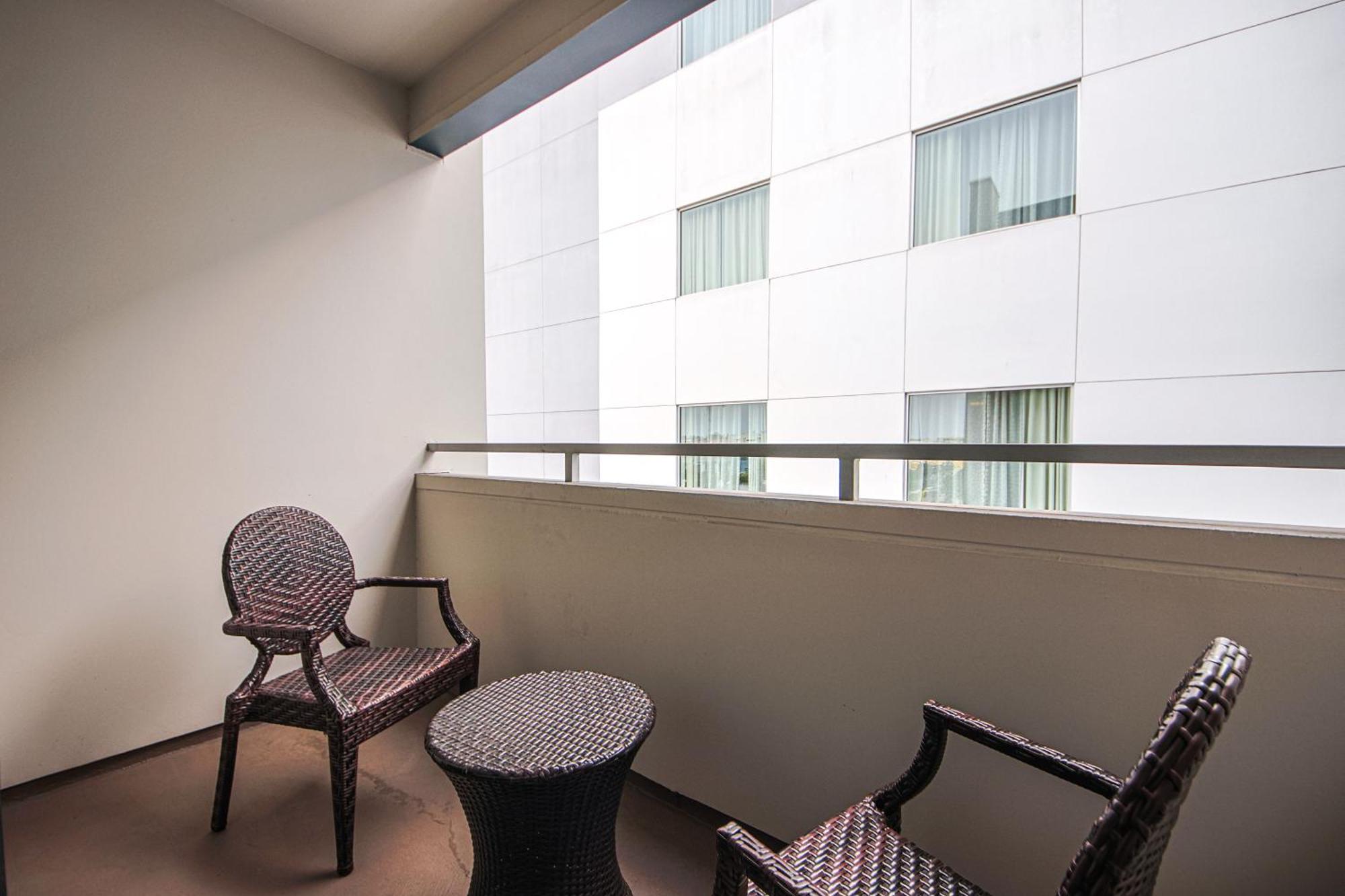 The Carlton- Modern-Luxury 2 Master Suites In Hrt Of Sm Steps To Ocean Ave Los Angeles Eksteriør billede