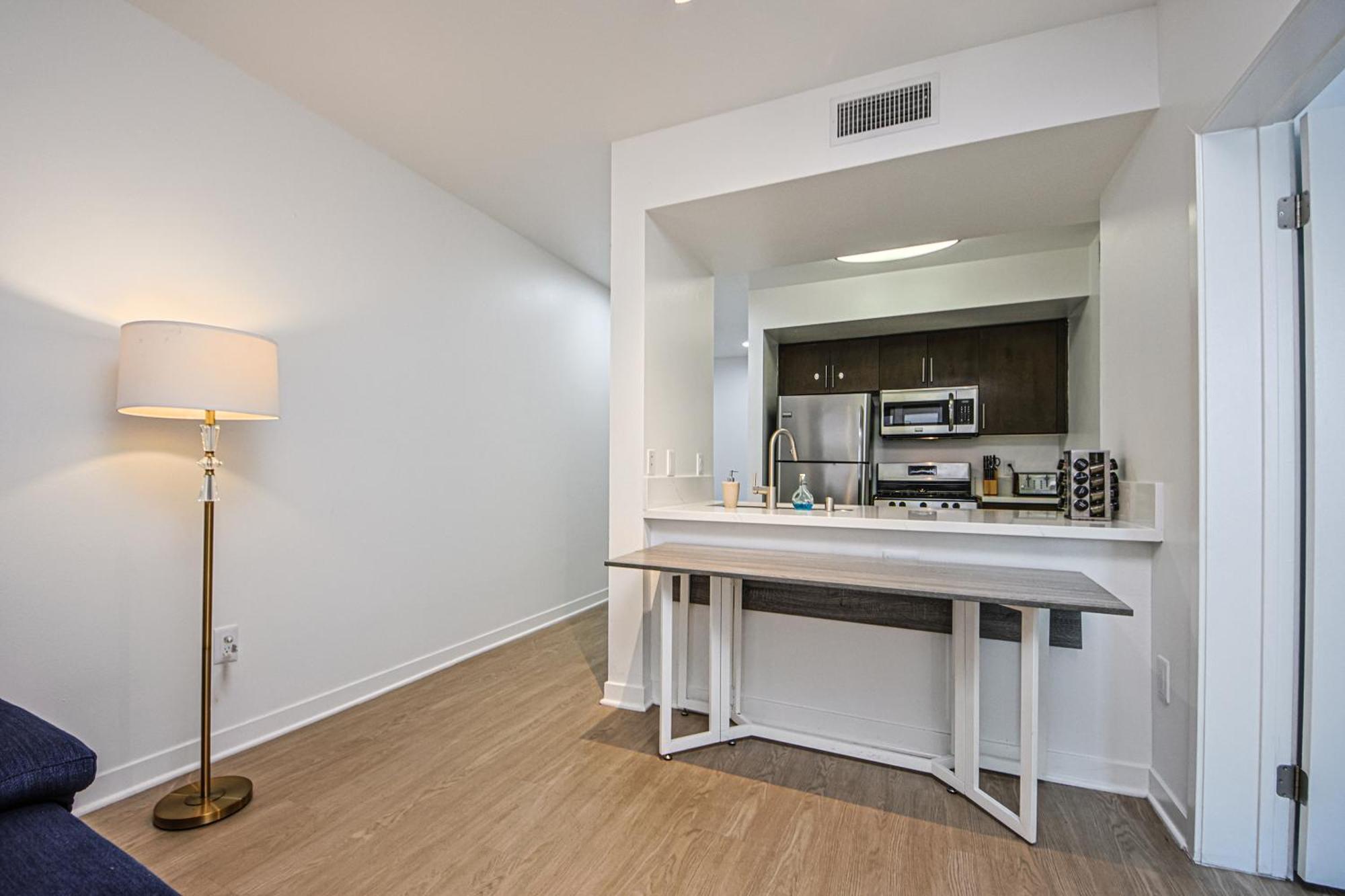 The Carlton- Modern-Luxury 2 Master Suites In Hrt Of Sm Steps To Ocean Ave Los Angeles Eksteriør billede