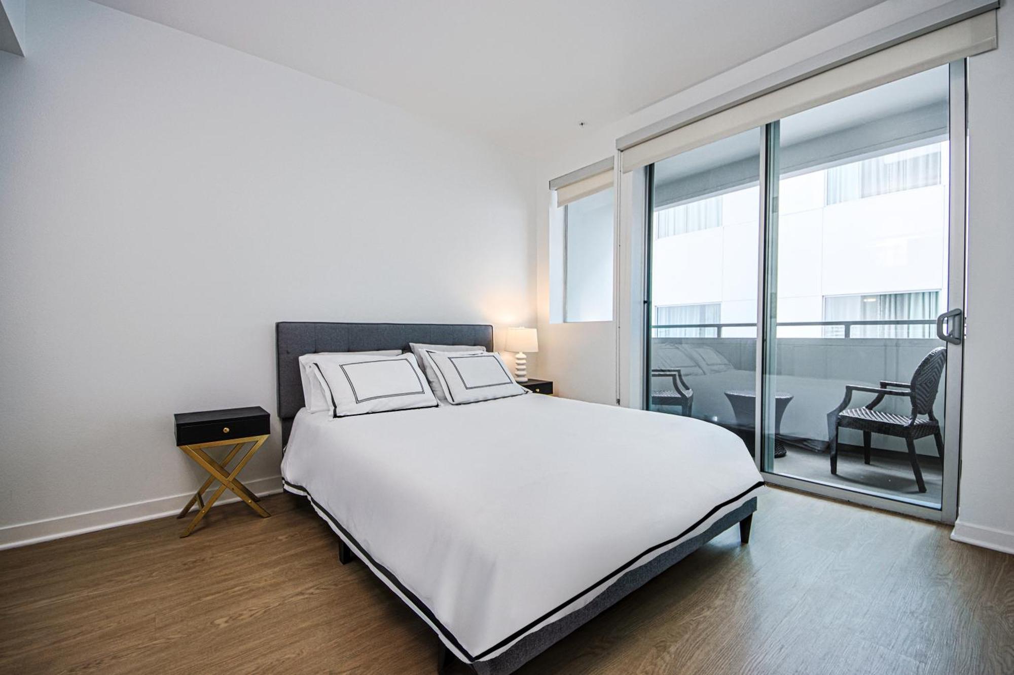 The Carlton- Modern-Luxury 2 Master Suites In Hrt Of Sm Steps To Ocean Ave Los Angeles Eksteriør billede